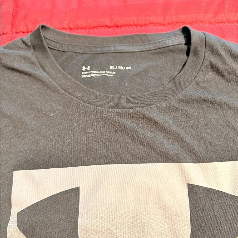 Under Armour Black Short Sleeve Performance Tee - Picture 3 of 4